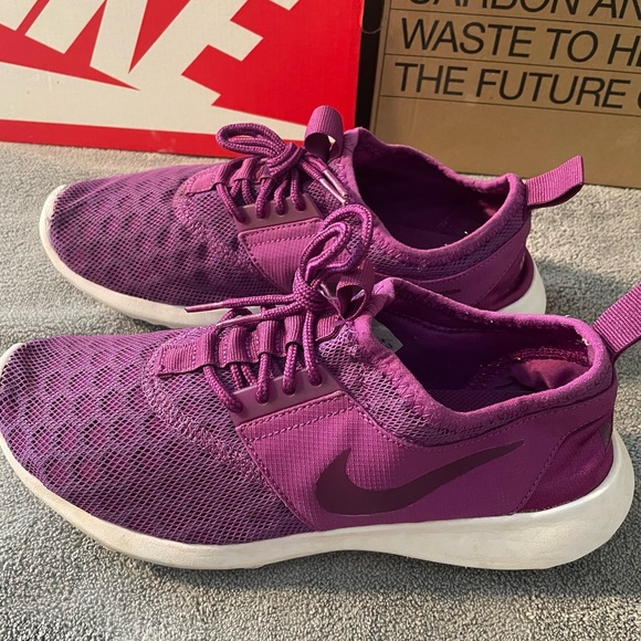 Nike Juvenate :: Women’s Size 7.5 :: Purple - Picture 2 of 5